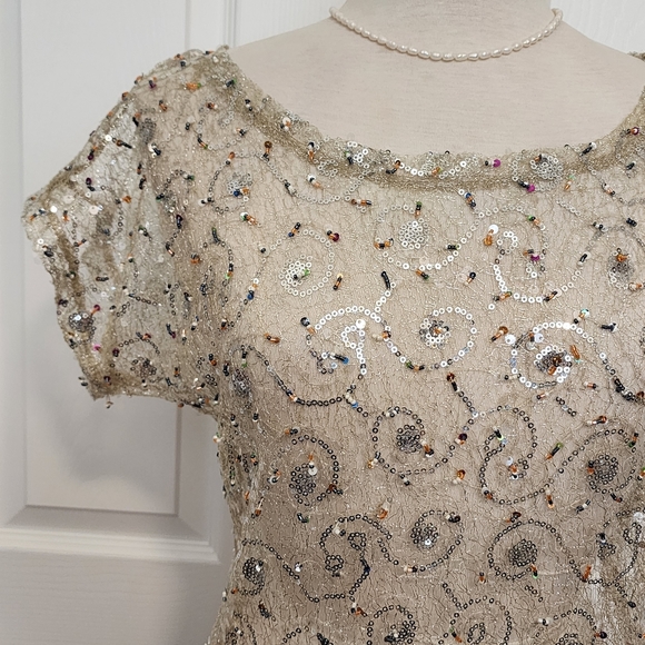 NikiBiki Vintage Lace Embellished Top - Picture 4 of 15